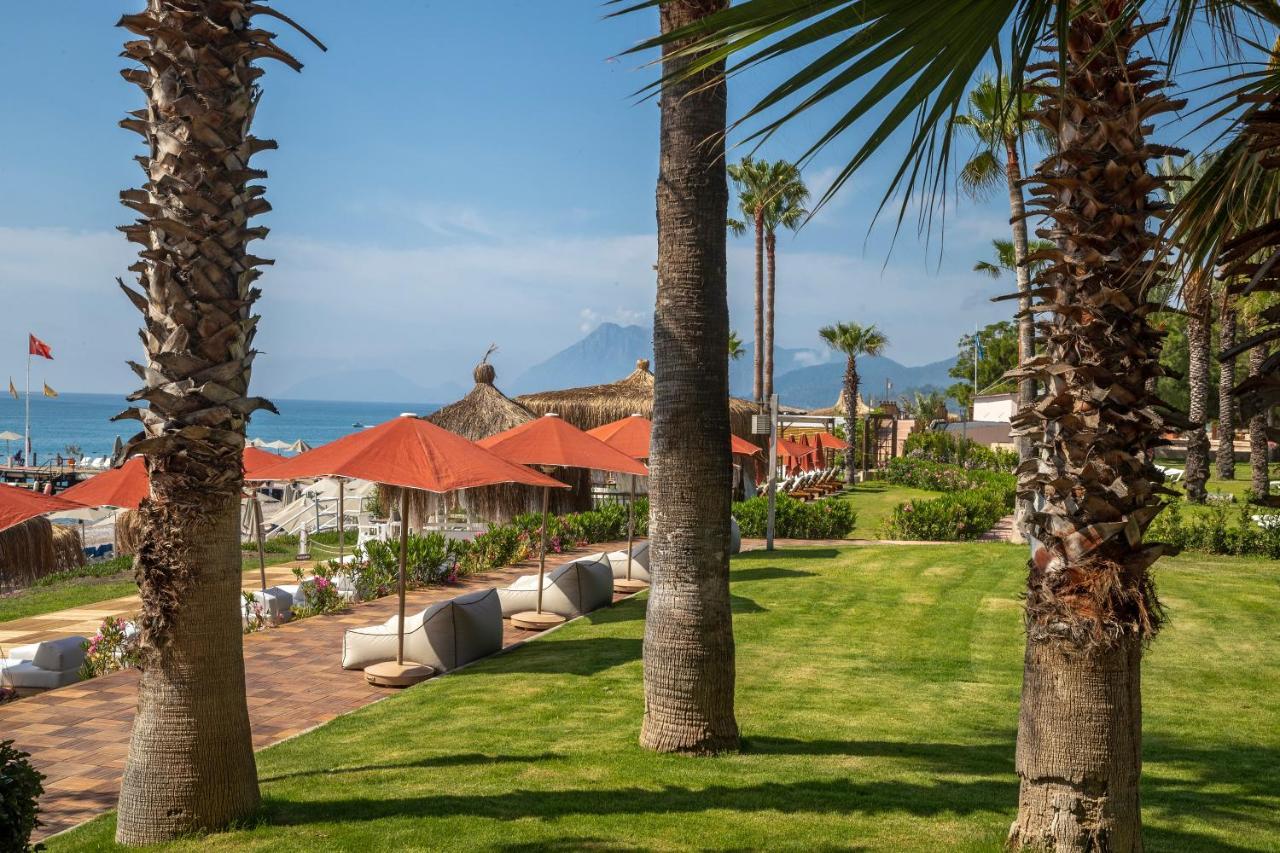 מלון טקירובה Marti Myra מראה חיצוני תמונה The beach of the hotel