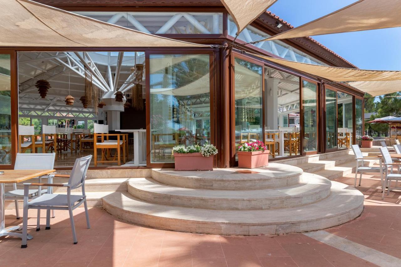 מלון טקירובה Marti Myra מראה חיצוני תמונה Restaurant